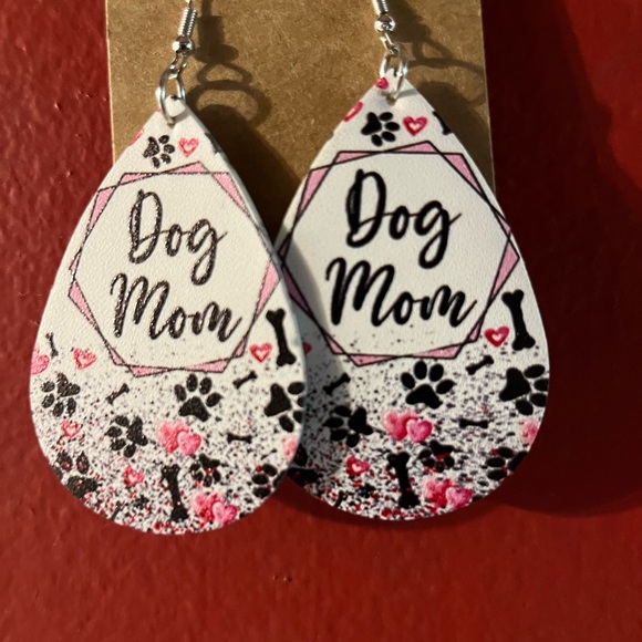 Dog Mom Pierced Earrings - Picture 1 of 1